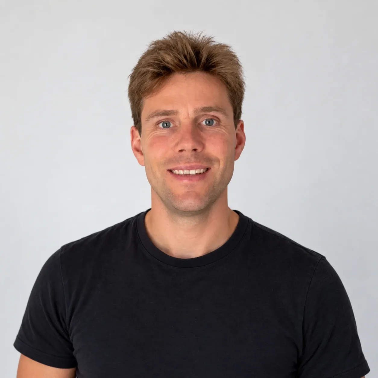 Fin Pünjer, founder of Puenjer S.L. and AI consultant